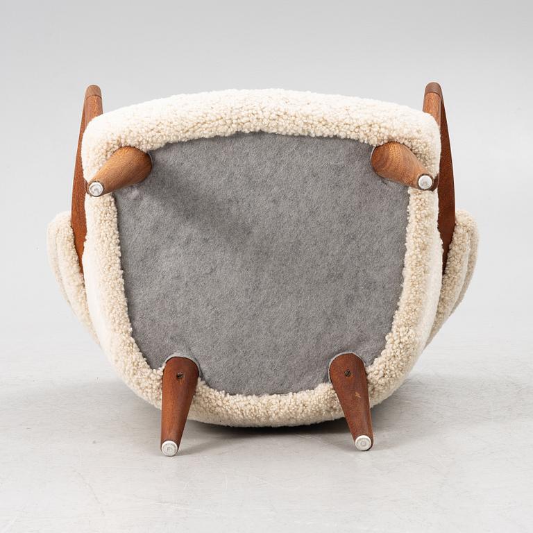 Fredrik Kayser, Fredrik A. Kayser, a model 2222 easy chair, for Rastad & Relling, manufactured by Hjelm & Årn.