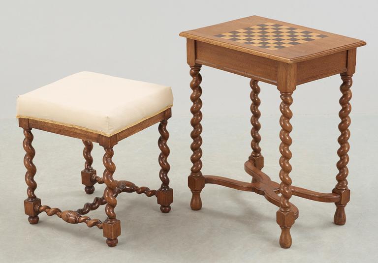 SCHACKBORD samt PALL, barockstil, 1900-talets början.