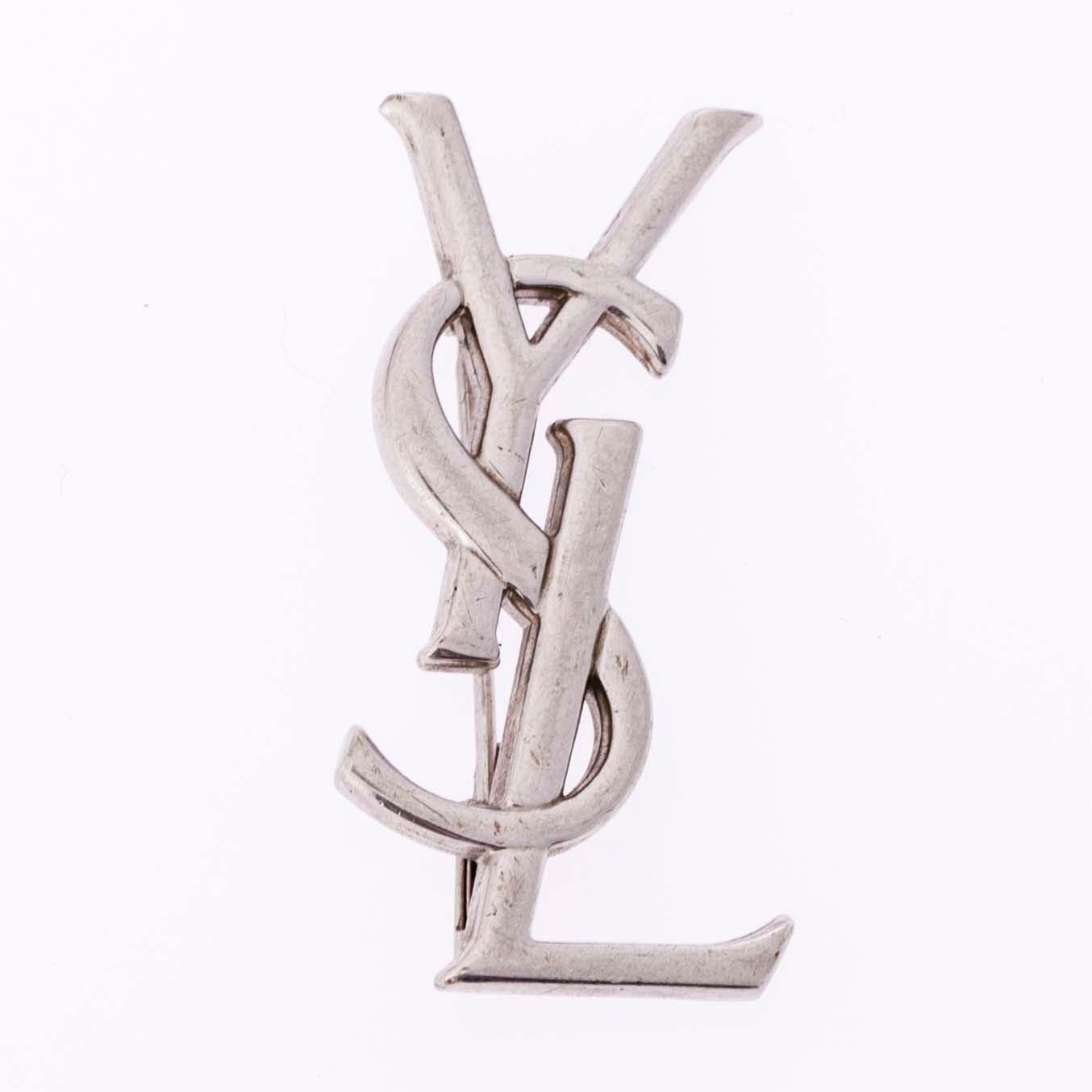 BROSCH, silver, Yves Saint Laurent. Vikt 6,6 g.