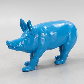 William Sweetlove, sculpture, resin, 2007, signed 49/50.
