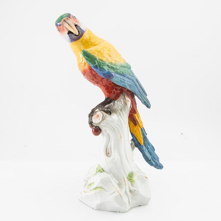 Figure Meissen early 1900s porcelain.