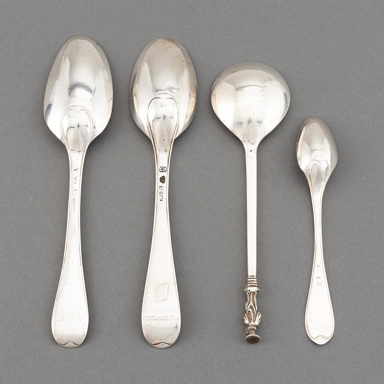 Four silver spoons, 18th/19th century.
