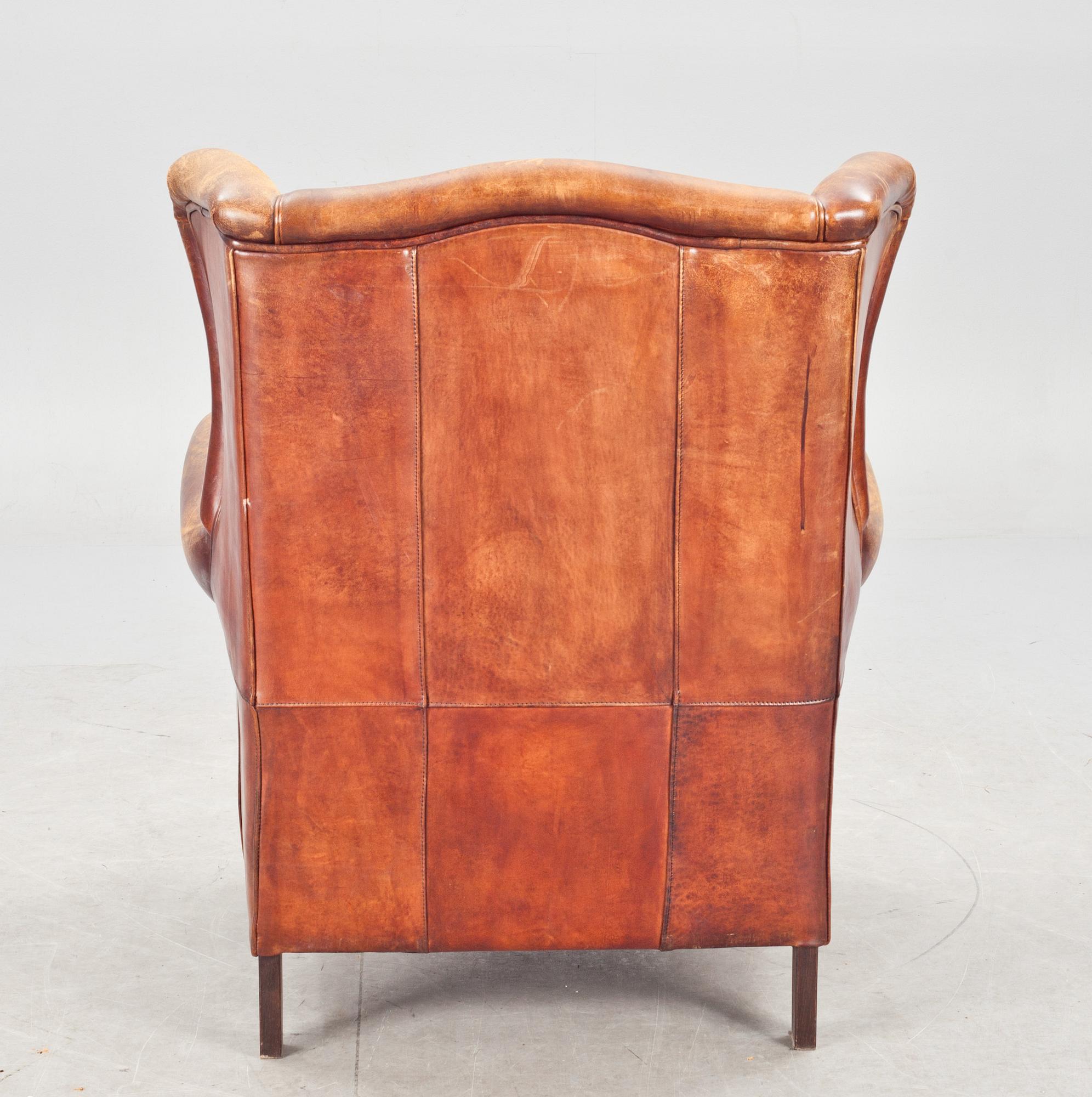 ÖRONLAPPSFÅTÖLJ, 1900-talets andra hälft.