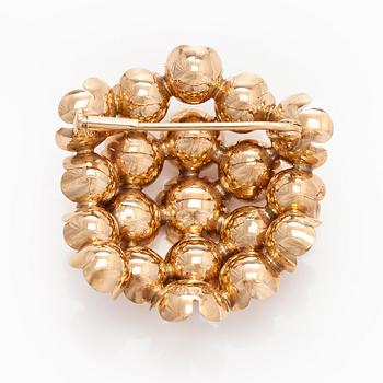 Liisa Vitali, A 14K gold brooch "Spring" Westerback Helsinki 1967.