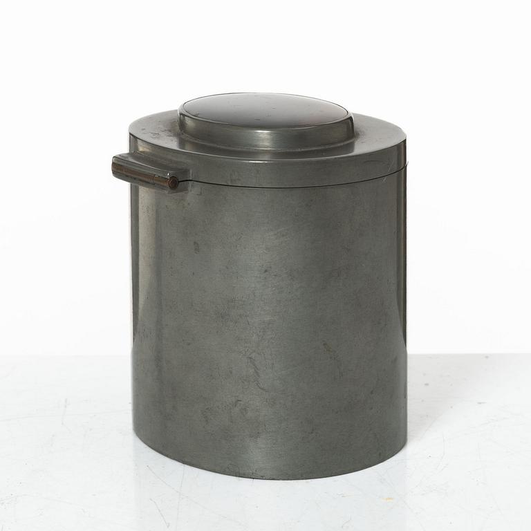 Estrid Ericson, burk, Firma Svenskt Tenn, Stockholm, 1952.