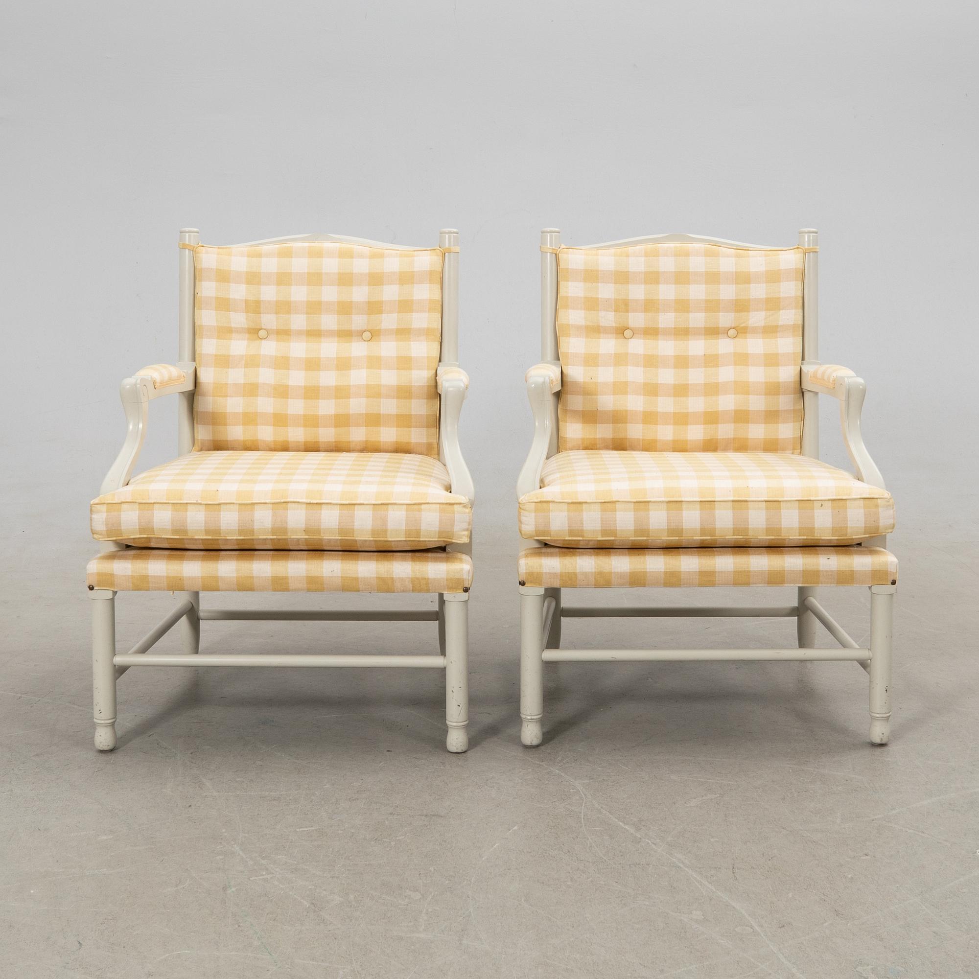 Karmstolar, ett par, Gustaviansk stil, sk Gripsholmsfåtöljer, 1900-talets andra hälft.