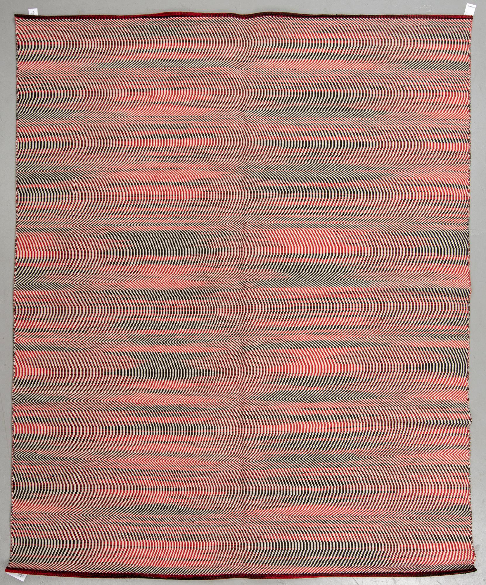 MATTO, flat weave, ca 300 x 250 cm.