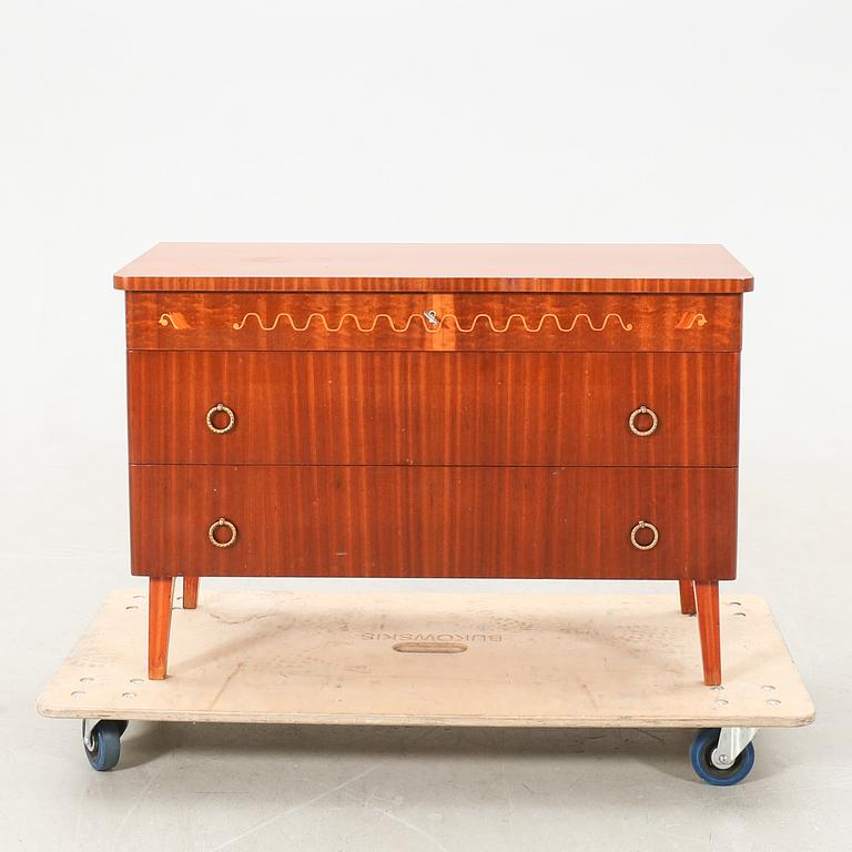 Mid-20th century bureau, Swedish Modern.