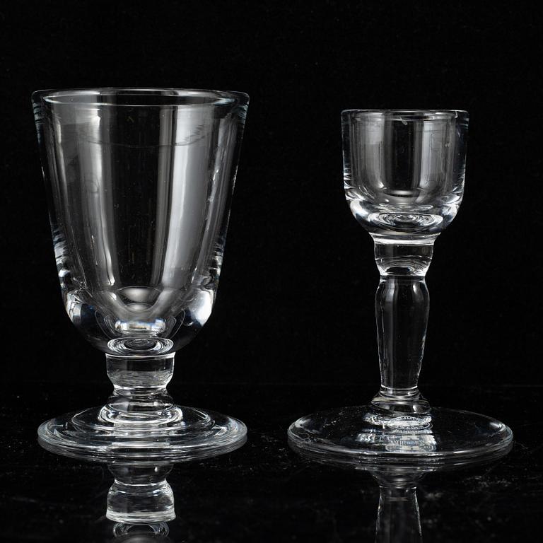 MATS THESELIUS, a 20 pieces glass service, "Körsbärstjuven", designed ca 2000 for Reijmyre, Sweden, never in production.