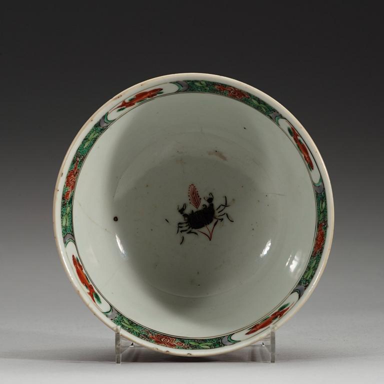 A famille verte bowl, Qing dynasty, Kangxi (1662-1722).