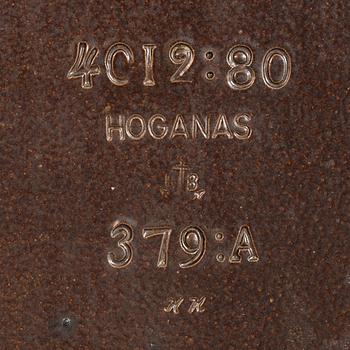 FÖRVARINGSKÄRL HÖGANÄS, 2 st, saltglaserat stengods, 1900-talets första del.