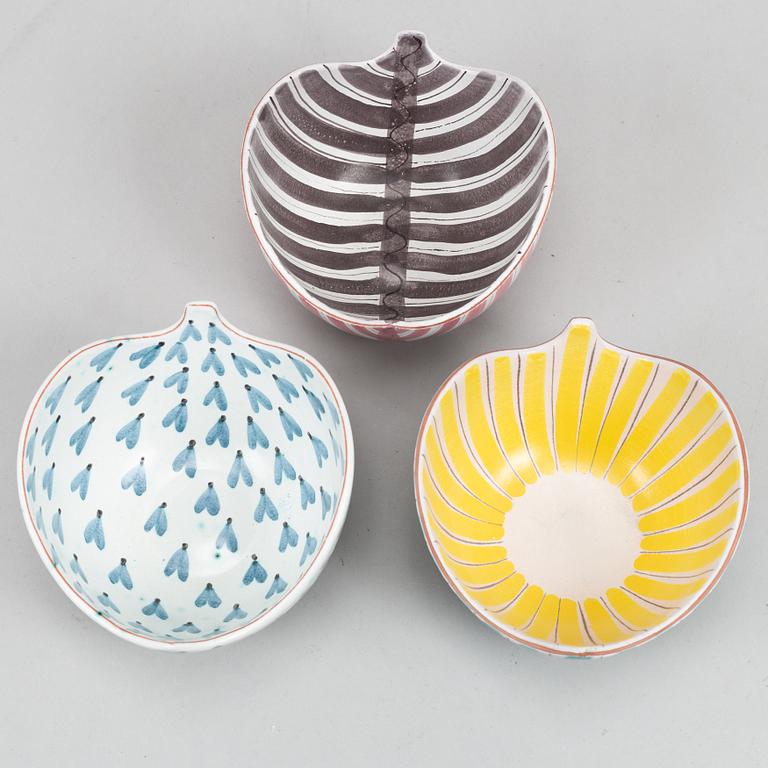 Stig Lindberg, three earthenware bowls, Gustavsberg studio.
