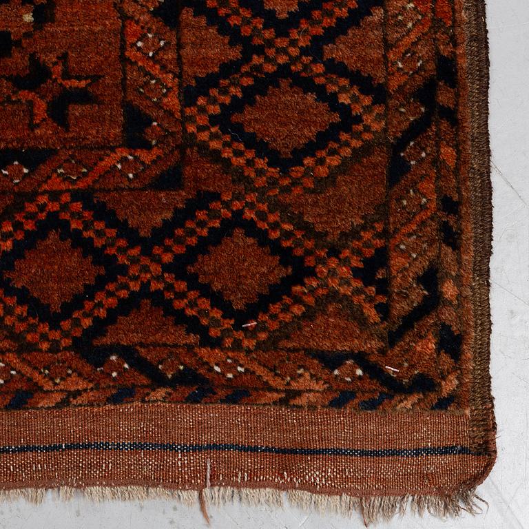 A CARPET, semi-antique Ersari, ca 278 x 195 cm.