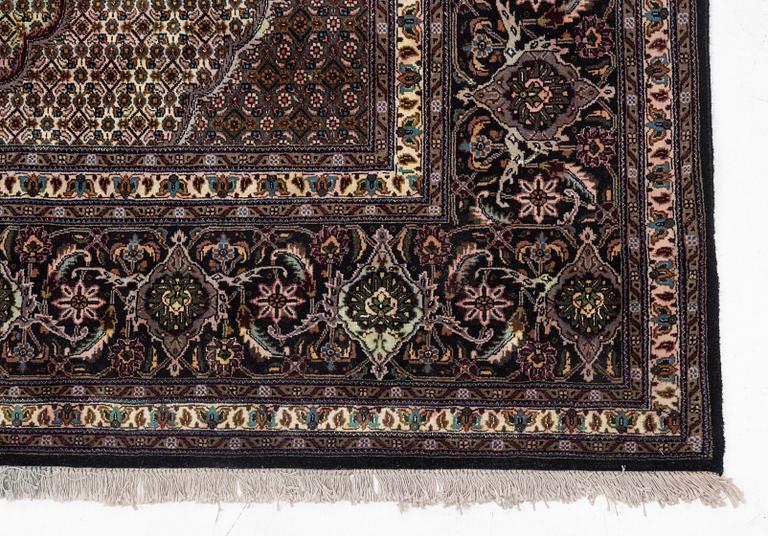 Carpet, oriental, Mahi Tabriz, 385x302 cm.