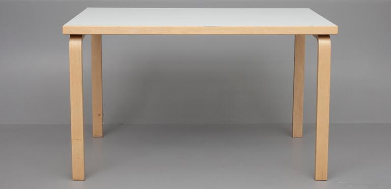 BORD, modell 80A, Alvar Aalto, Artek.