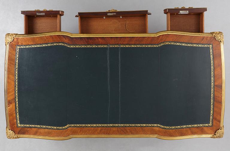 A Régence style, Ormolu - Mounted Bureau Plat, around year 1900.