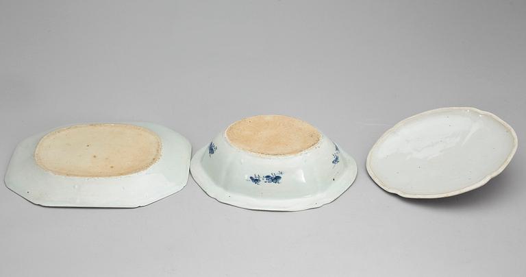 PARTI PORSLIN, 3 delar, Kina, troligen Jiaqing (1796-1820).