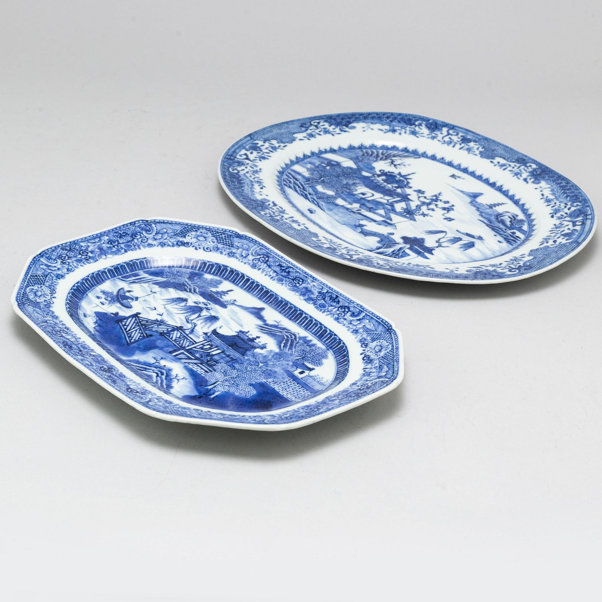 Four blue and white porcelain dishes, Qing dynasty, Qianlong (1736-95).