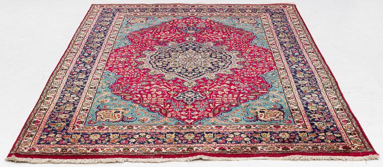Carpet, Tabriz, approx. 310 x 198 cm.