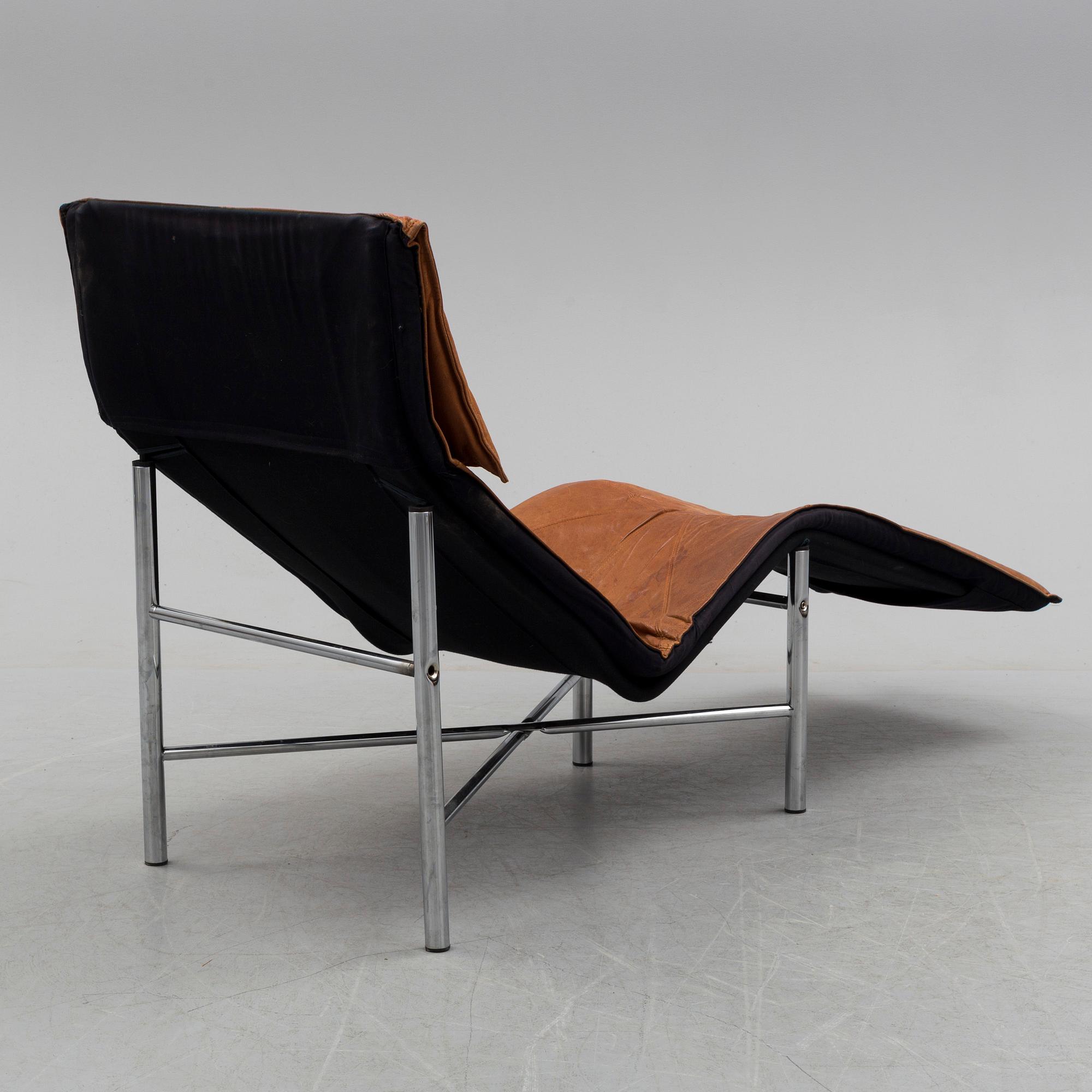 A 1980/90's "Skye" leather lounge chair by Tord Björklund for IKEA.