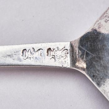 A Swedish 18th century silver spoon, mark of Petter Bergman, Skänninge (active 1739-54 (57)).