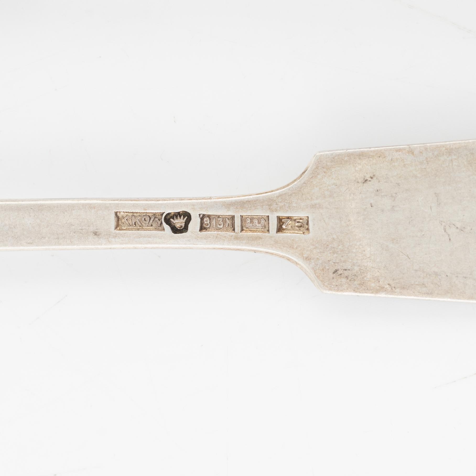 Bestick, 17 st, silver, bl a Osuusliike Kultaseppä, Åbo, Finland 1930.