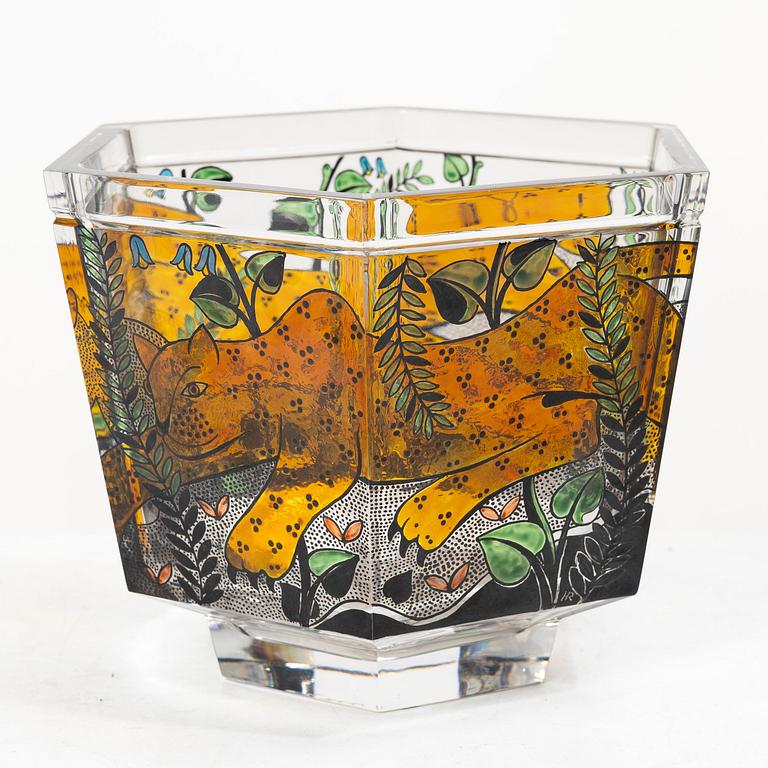 Gunnar Cyrén, a “Leopard Play” glass bowl, Orrefors, 1990.