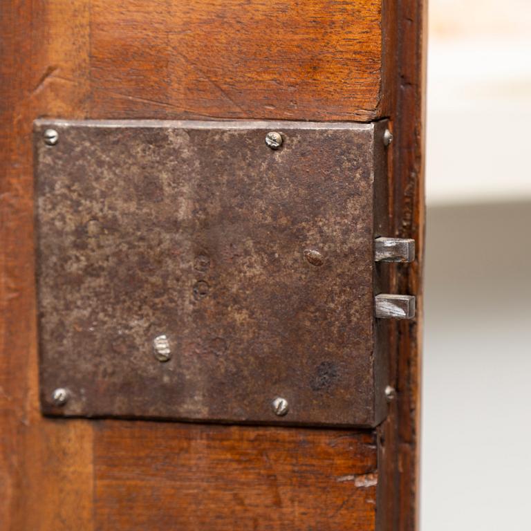 SKÅP, svensk rokoko, 1700-talets andra hälft.