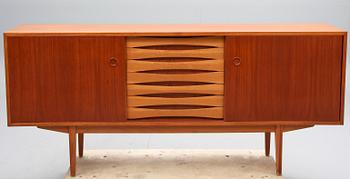 SIDEBOARD, 1960-tal.