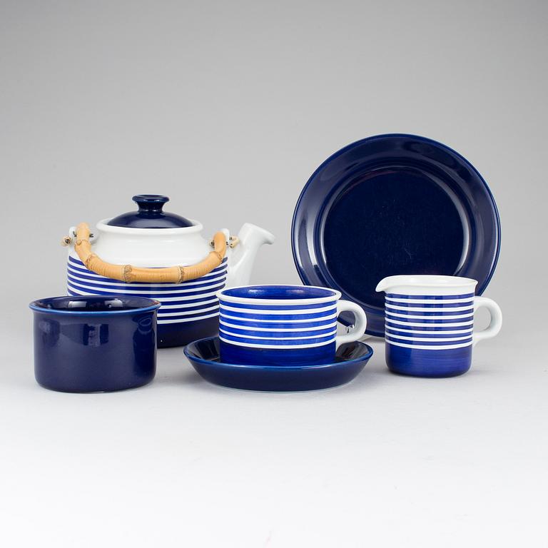 TESERVIS, 27 delar, flintgods, "Kobolt", Karin Björquist, Gustavsberg. I produktion 1956-1972.