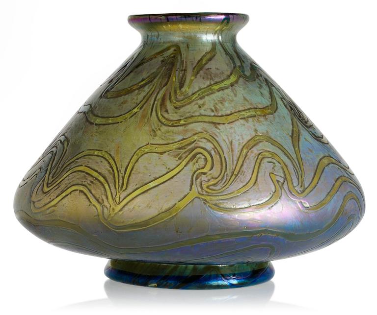 An Art Nouveau Loetz style iridescent glass vase, Austria.