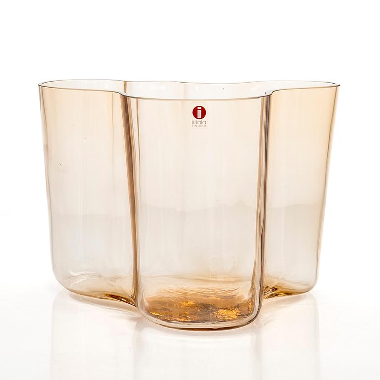 Alvar Aalto, vas, "3030", 60-årsjubileumsvas, signerad Alvar Aalto Iittala 1936-1996.