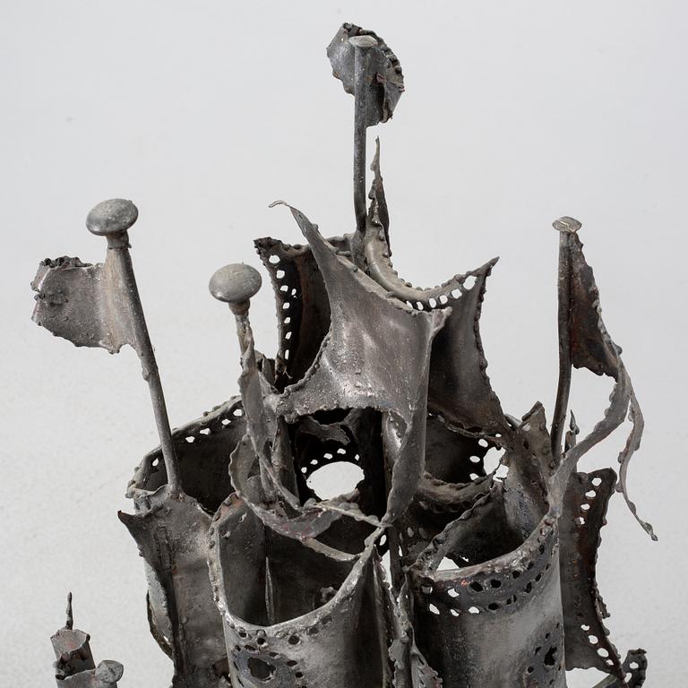 a metal sculpture, not signed, 1960/70-tal.