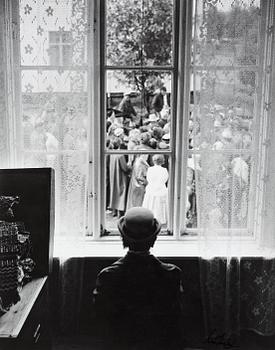 121. Sune Jonsson, "Auktionspubliken samlas", 1950-tal.