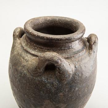 A South East Asian jar, 15th/16th Century.