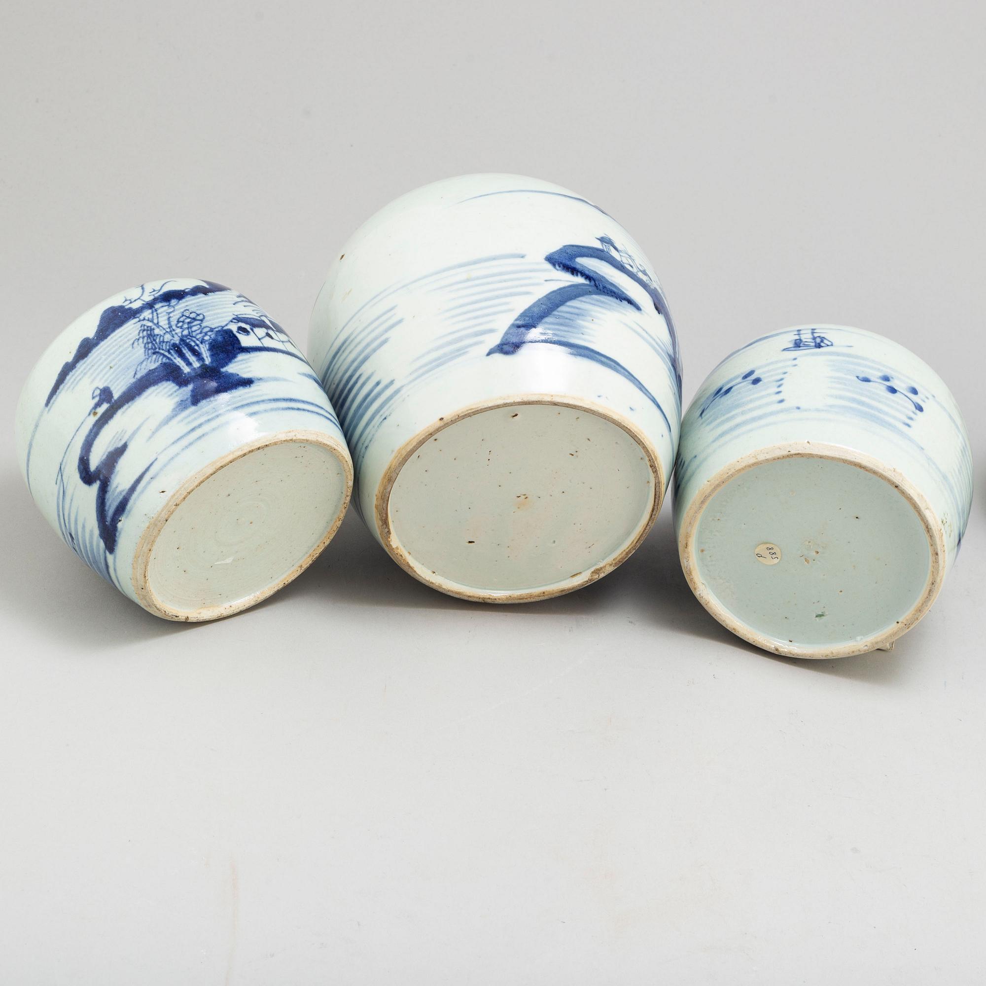 Five blue and white jars, Qing dynasty, 18t/19h century.