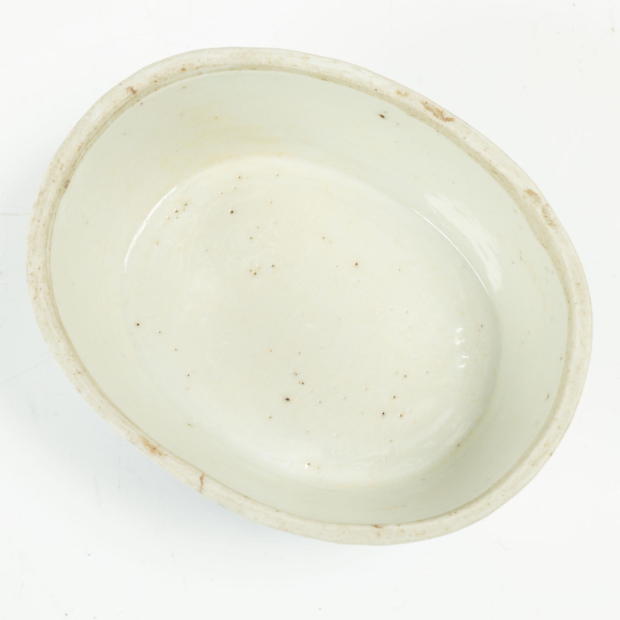Smörterrin med lock och fat, Kina, Qing dynastin, Qianlong (1736-95).