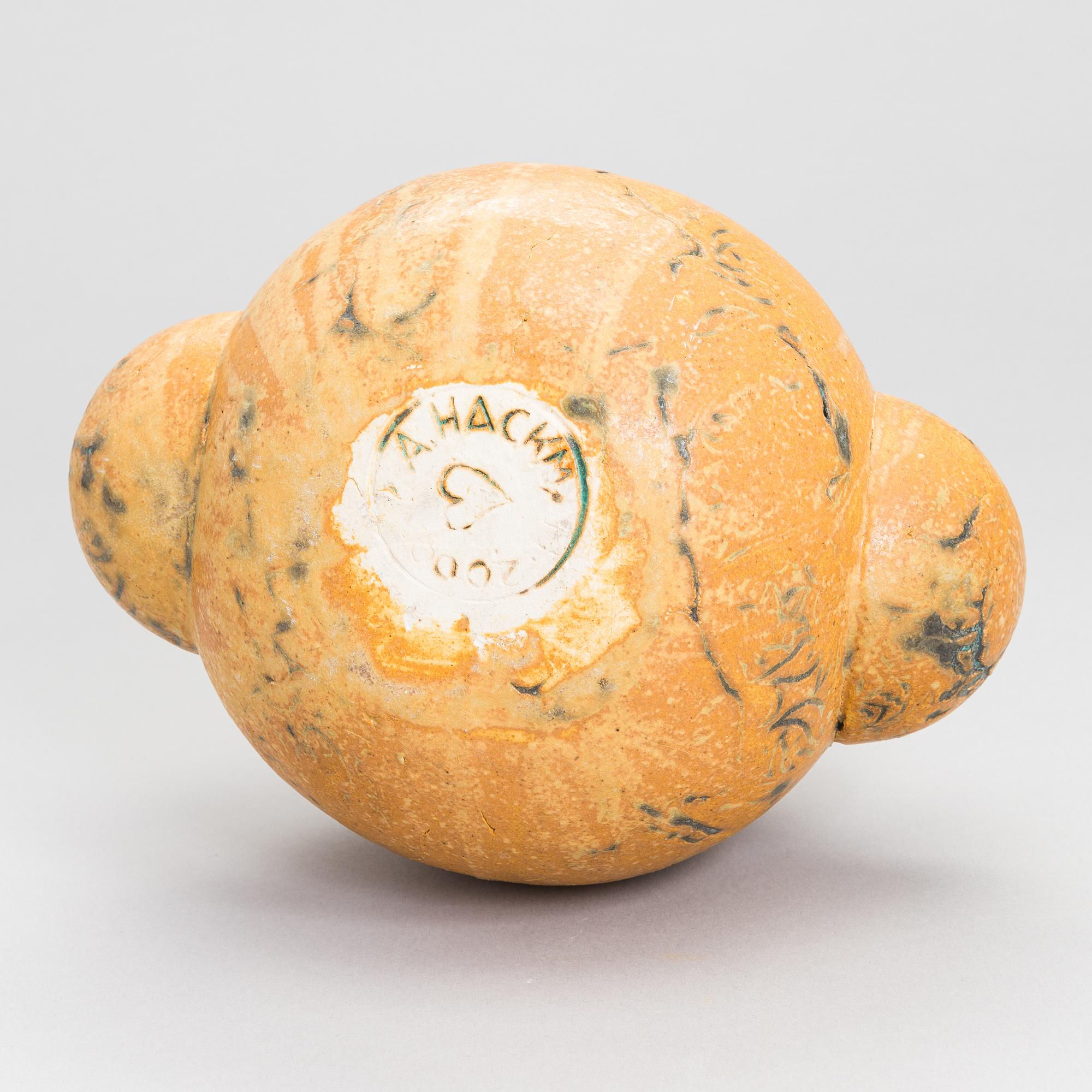 Anna Hackman, skulptur, "Random encounters", signerad A. Hackman 2000.