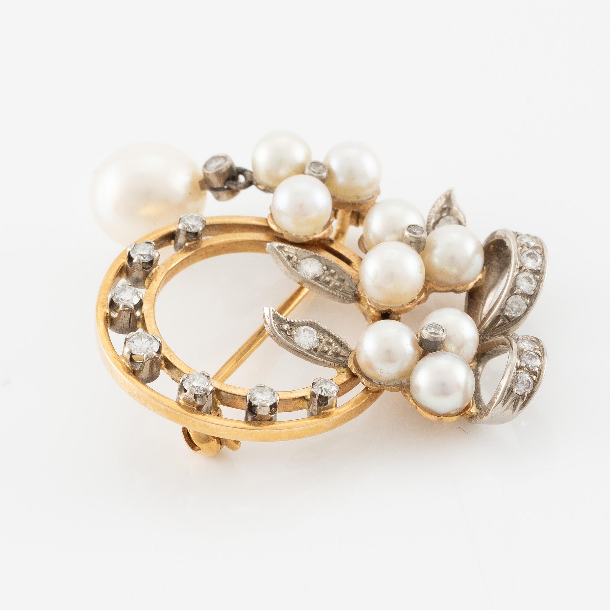 Brooch, K. Torndal, 18K gold with pearls and brilliant-cut diamonds, clasp with larger pearl.