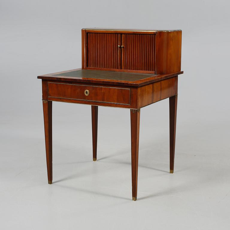 SKRIVBORD, sengustaviansk modell, 1800-talets första hälft.