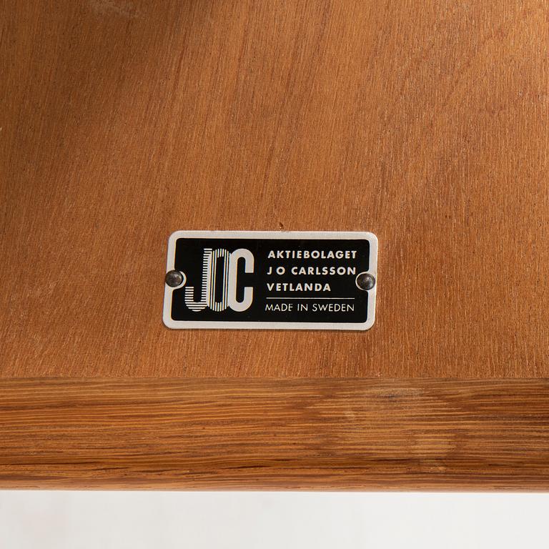 Karl Erik Ekselius, coffee table by JOC Möbler, 1960s/70s.