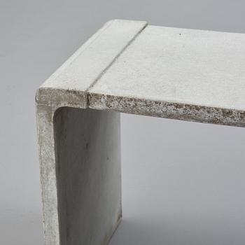 Stina Lindholm, 'Arkad', a concrete bench, Skulpturfabriken.