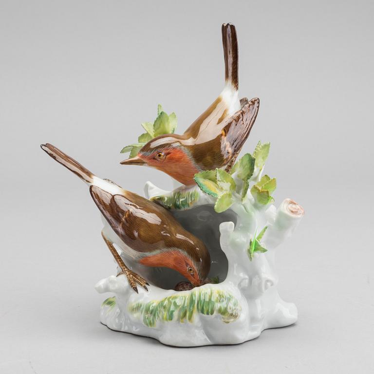 A MEISSEN FIGURINE,