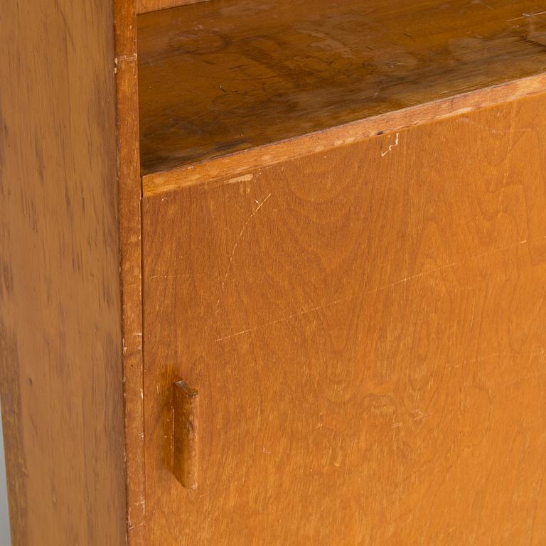 Baaritiski / tarjoilupöytä, Artekin piirustuskonttori, O.Y Huonekalu-ja Rakennustyötehdas A.B. 1950-luvun alku.