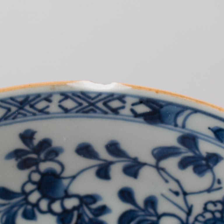 TALLRIKAR, 7 st, olika, porslin, Kina, 1700-tal.