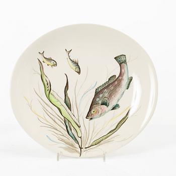 A 20-piece 'Fish' creamware serivice, Johnson Bros, England.