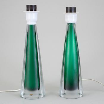 BORDSLAMPOR, ett par, glas, Kosta. Signerade, 1950-/60-tal.