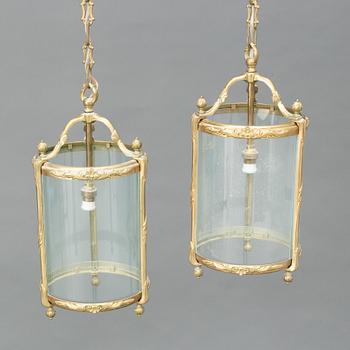 A pair of lantern ceiling lamps, second half of the 20th century.