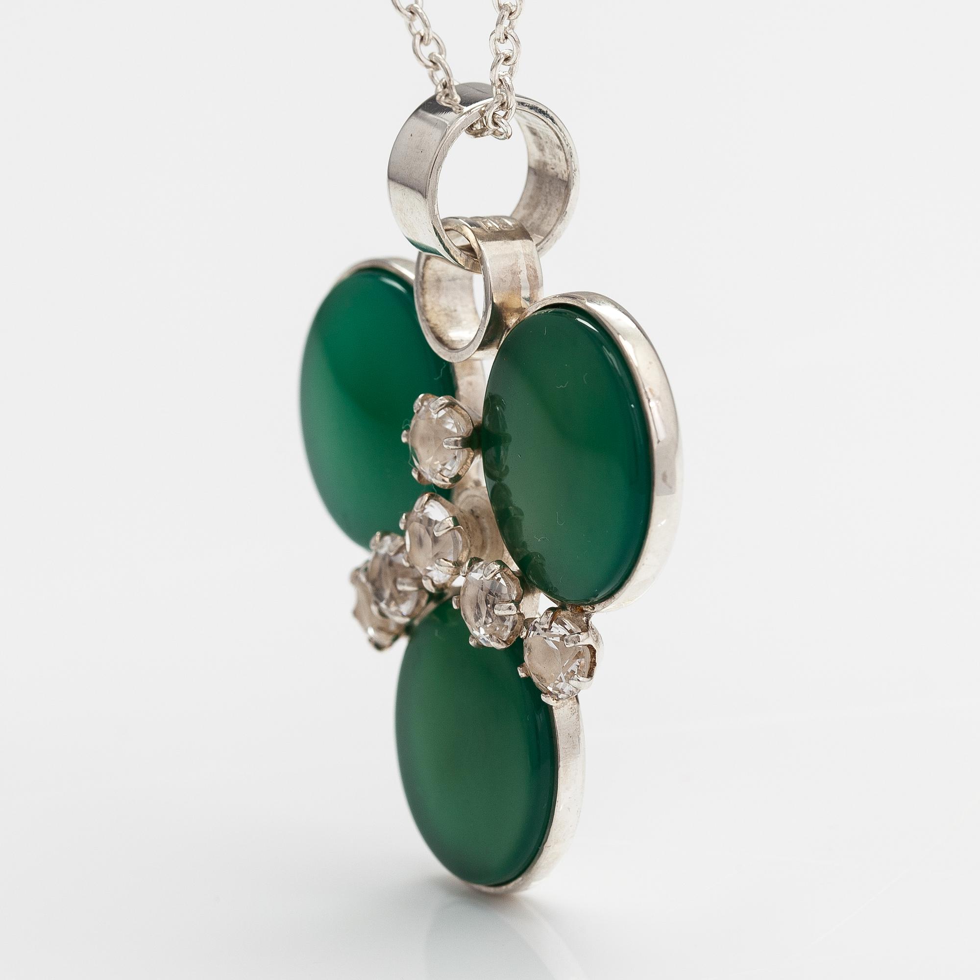 Elis Kauppi, A sterling silver necklace "Tunturipuro" with chalcedonies and rock crystals. Kupittaan kulta, Turku.