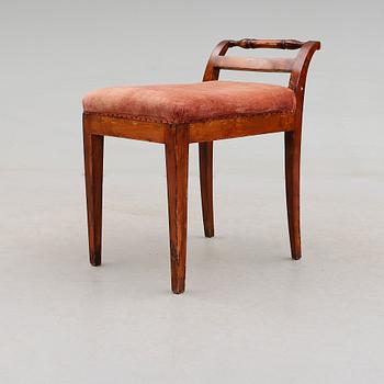 TABURETT, 1800-talets mitt.